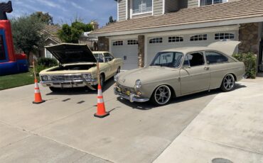 Volkswagen-Type-3-1969-Savannah-Beige-Black-2