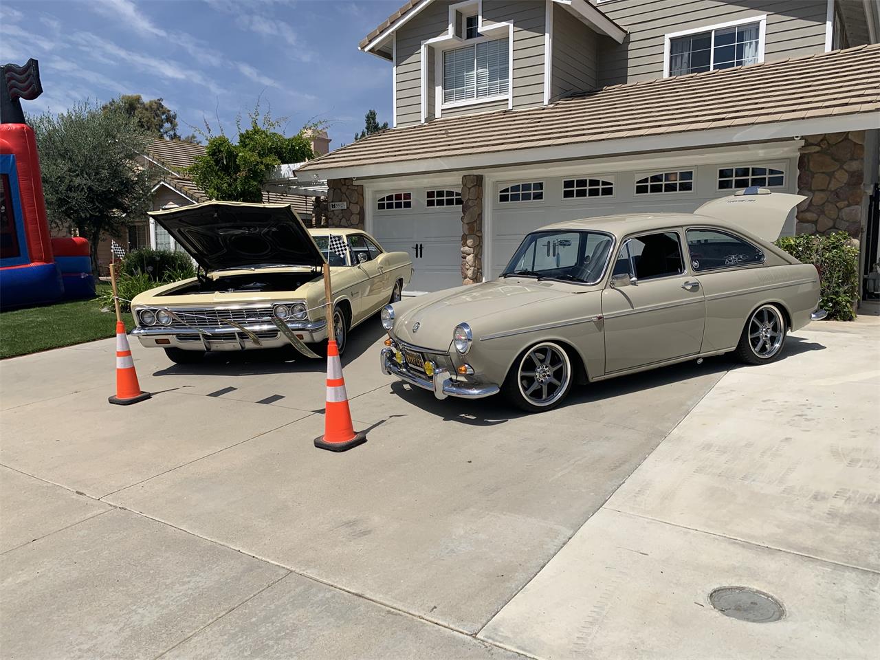 Volkswagen-Type-3-1969-Savannah-Beige-Black-2