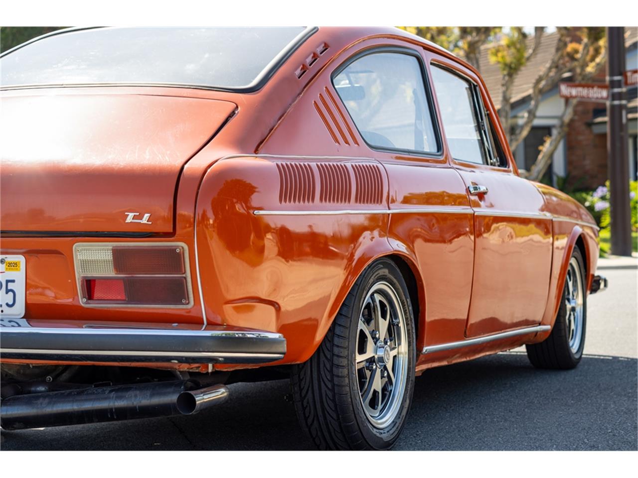 Volkswagen-Type-3-1974-Orange-Gray-12