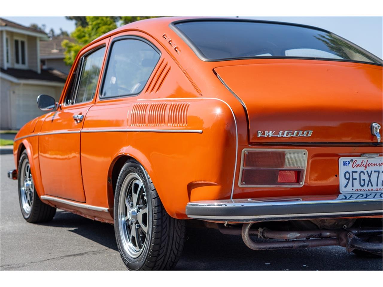 Volkswagen-Type-3-1974-Orange-Gray-13