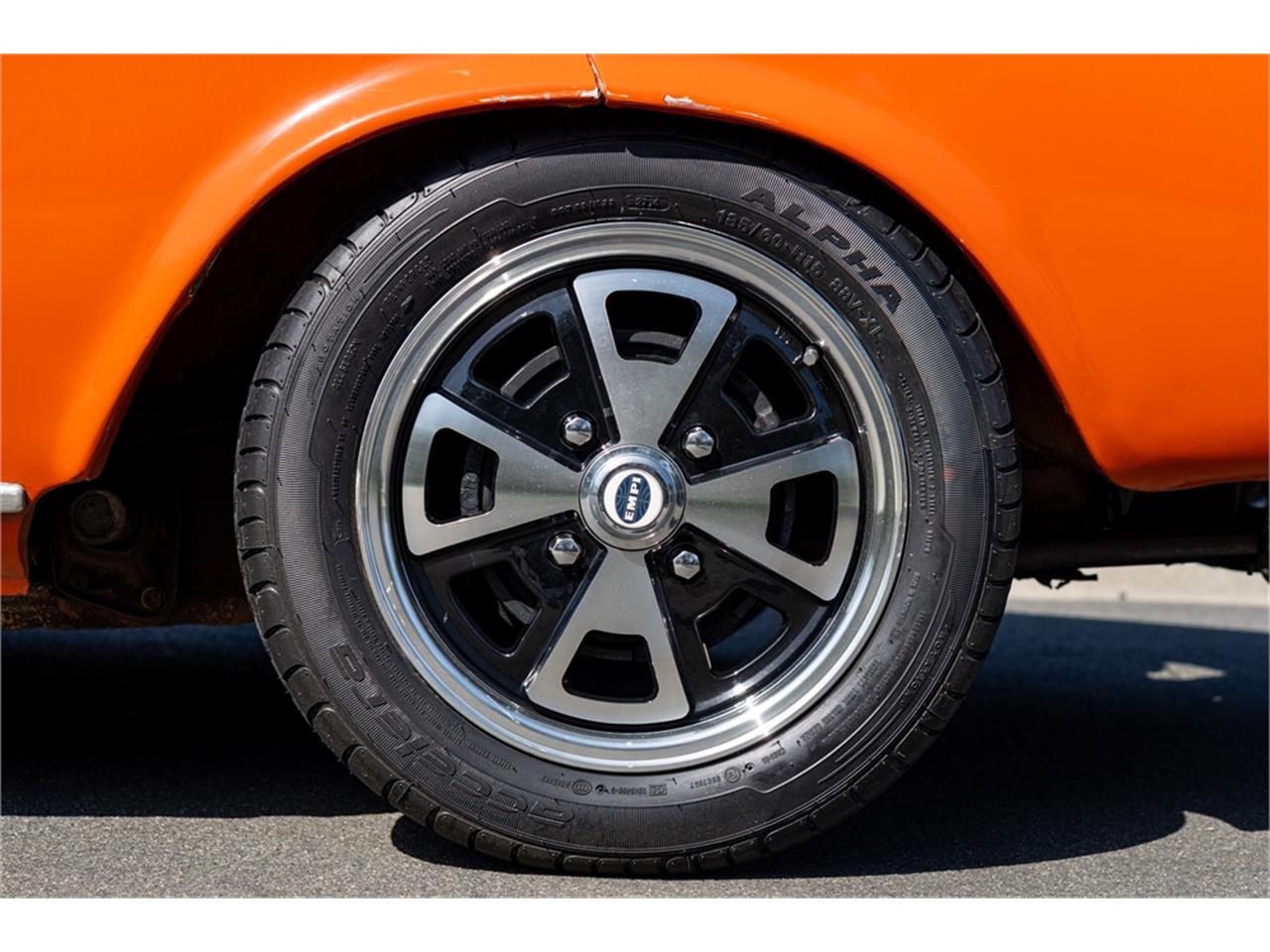 Volkswagen-Type-3-1974-Orange-Gray-15