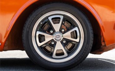 Volkswagen-Type-3-1974-Orange-Gray-17