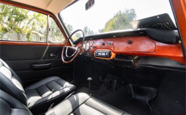 Volkswagen-Type-3-1974-Orange-Gray-30