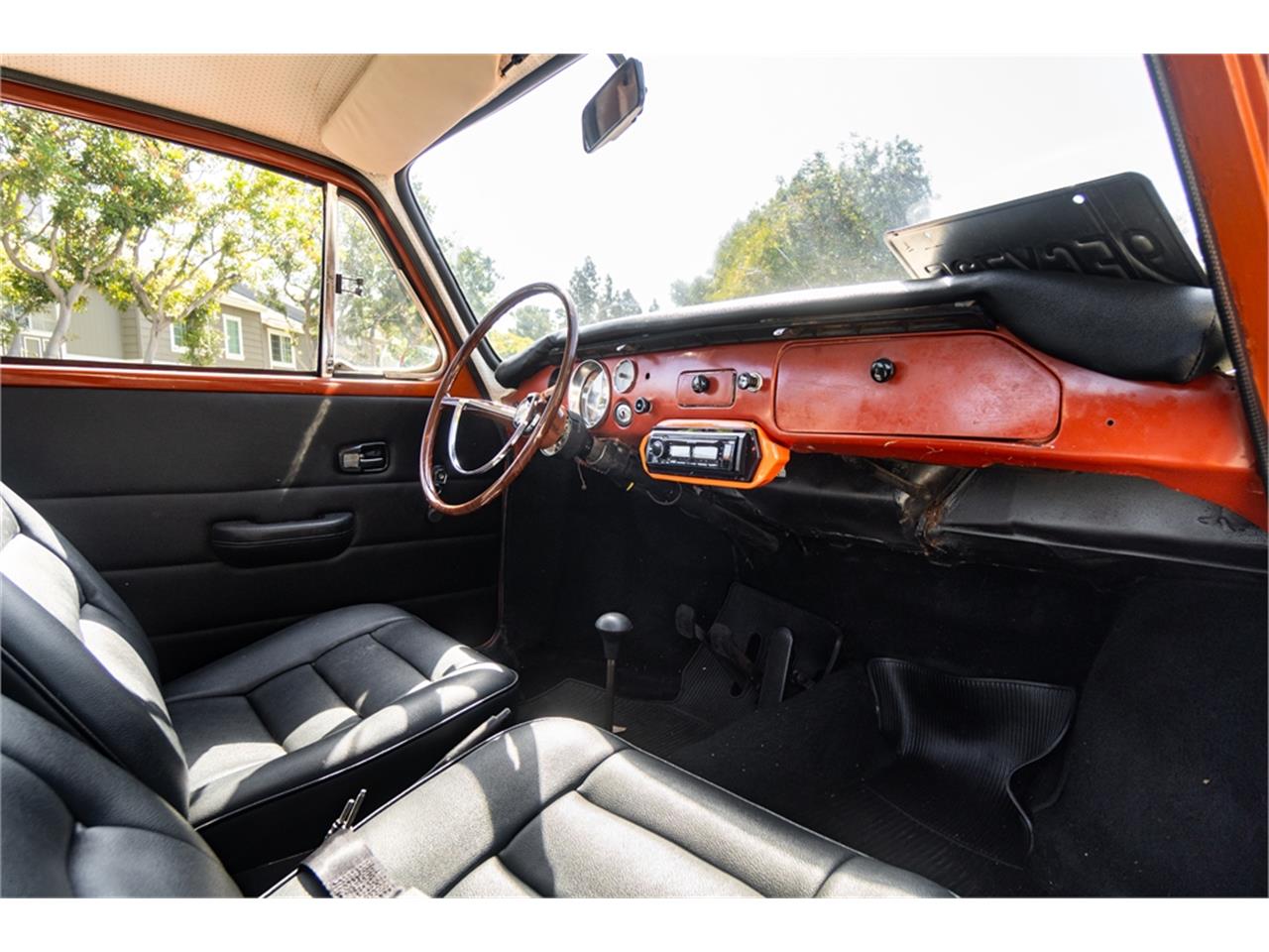 Volkswagen-Type-3-1974-Orange-Gray-30
