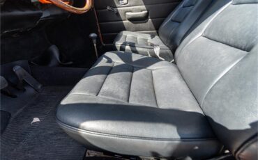 Volkswagen-Type-3-1974-Orange-Gray-35