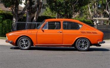 Volkswagen-Type-3-1974-Orange-Gray