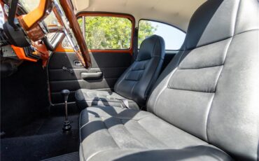Volkswagen-Type-3-1974-Orange-Gray-38