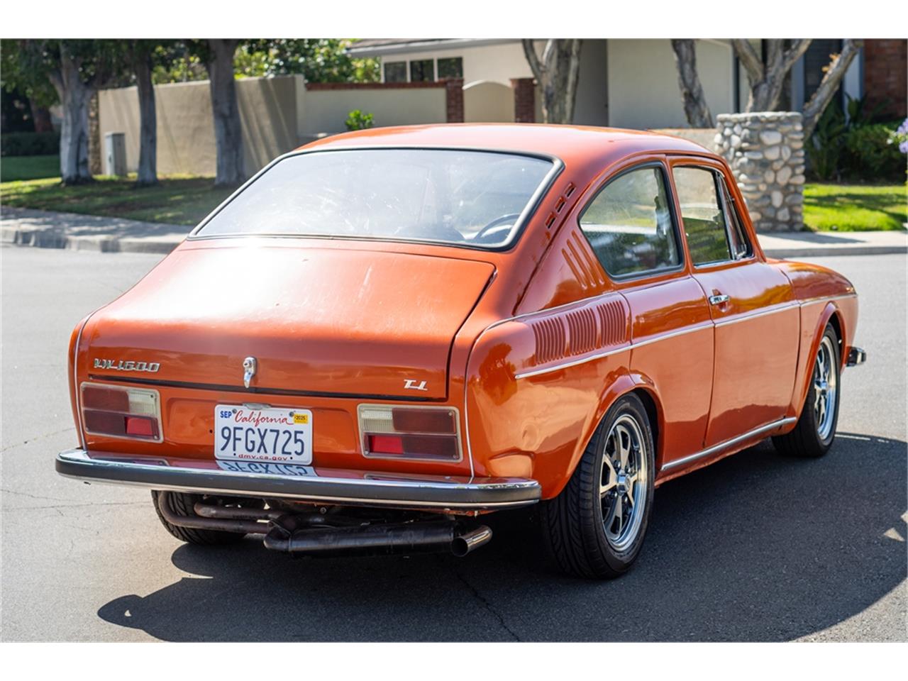 Volkswagen-Type-3-1974-Orange-Gray-4