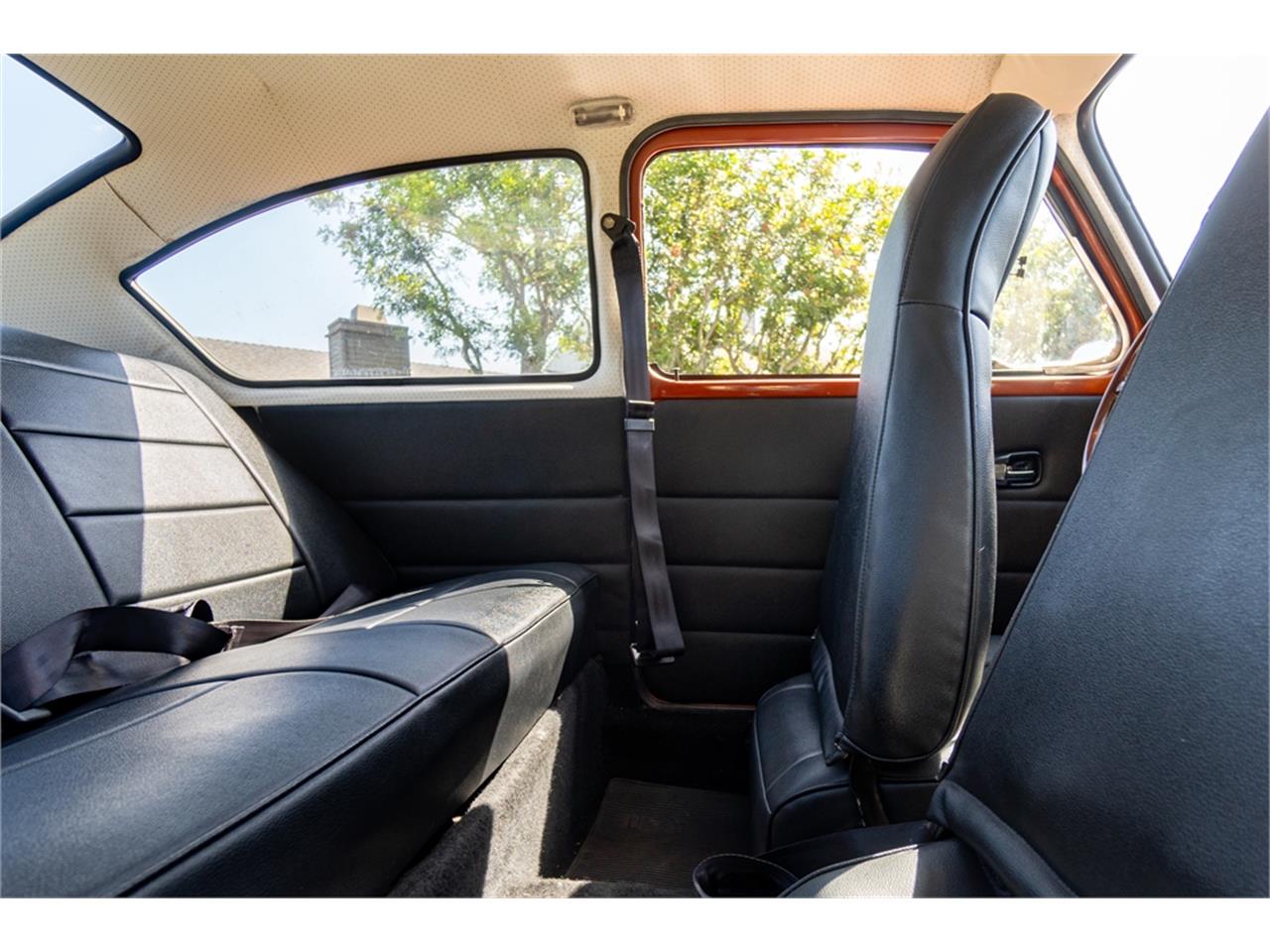Volkswagen-Type-3-1974-Orange-Gray-43
