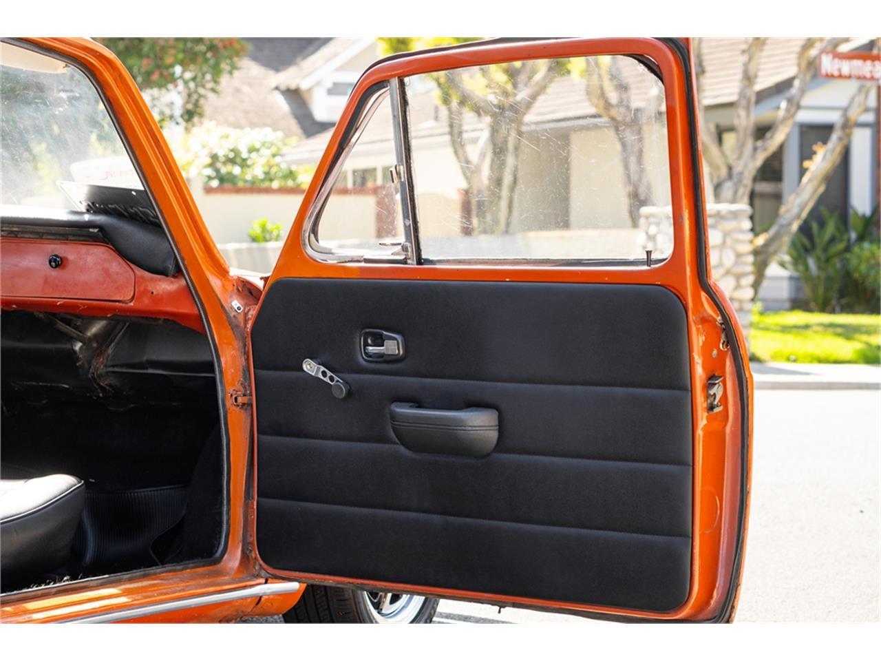 Volkswagen-Type-3-1974-Orange-Gray-45