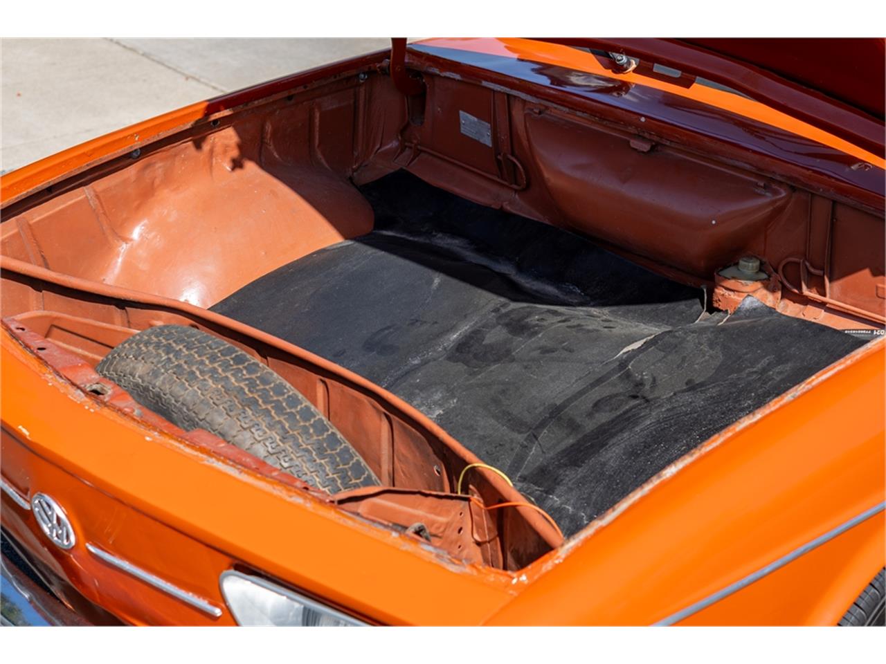 Volkswagen-Type-3-1974-Orange-Gray-68
