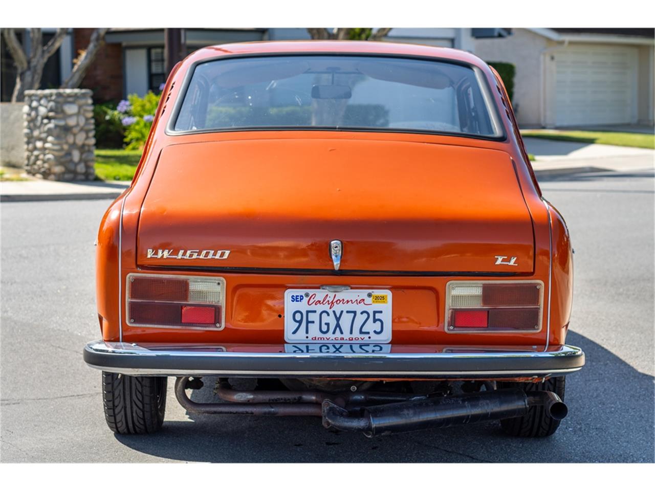 Volkswagen-Type-3-1974-Orange-Gray-8