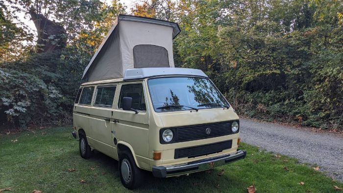 Volkswagen-Vanagon-1984-10