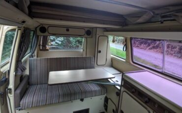 Volkswagen-Vanagon-1984-3