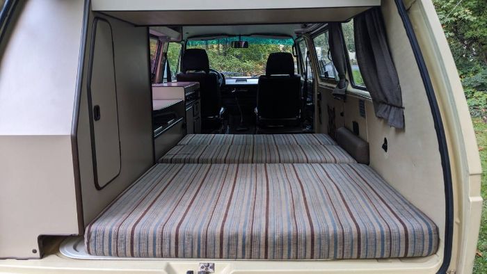 Volkswagen-Vanagon-1984-4