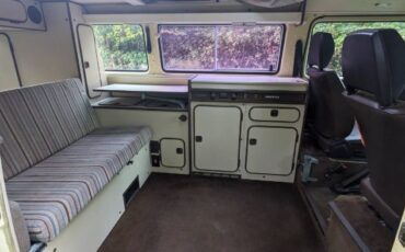 Volkswagen-Vanagon-1984-5
