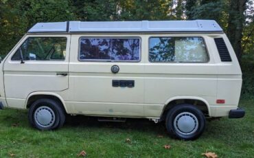 Volkswagen-Vanagon-1984-8