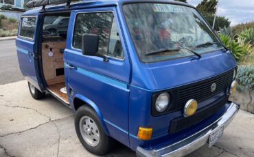 Volkswagen-Vanagon-1984-Standard-Passenger-Van-1