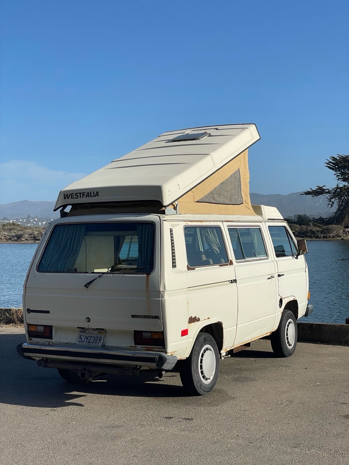 Volkswagen-Vanagon-1985-3