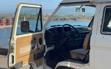 Volkswagen-Vanagon-1985-5
