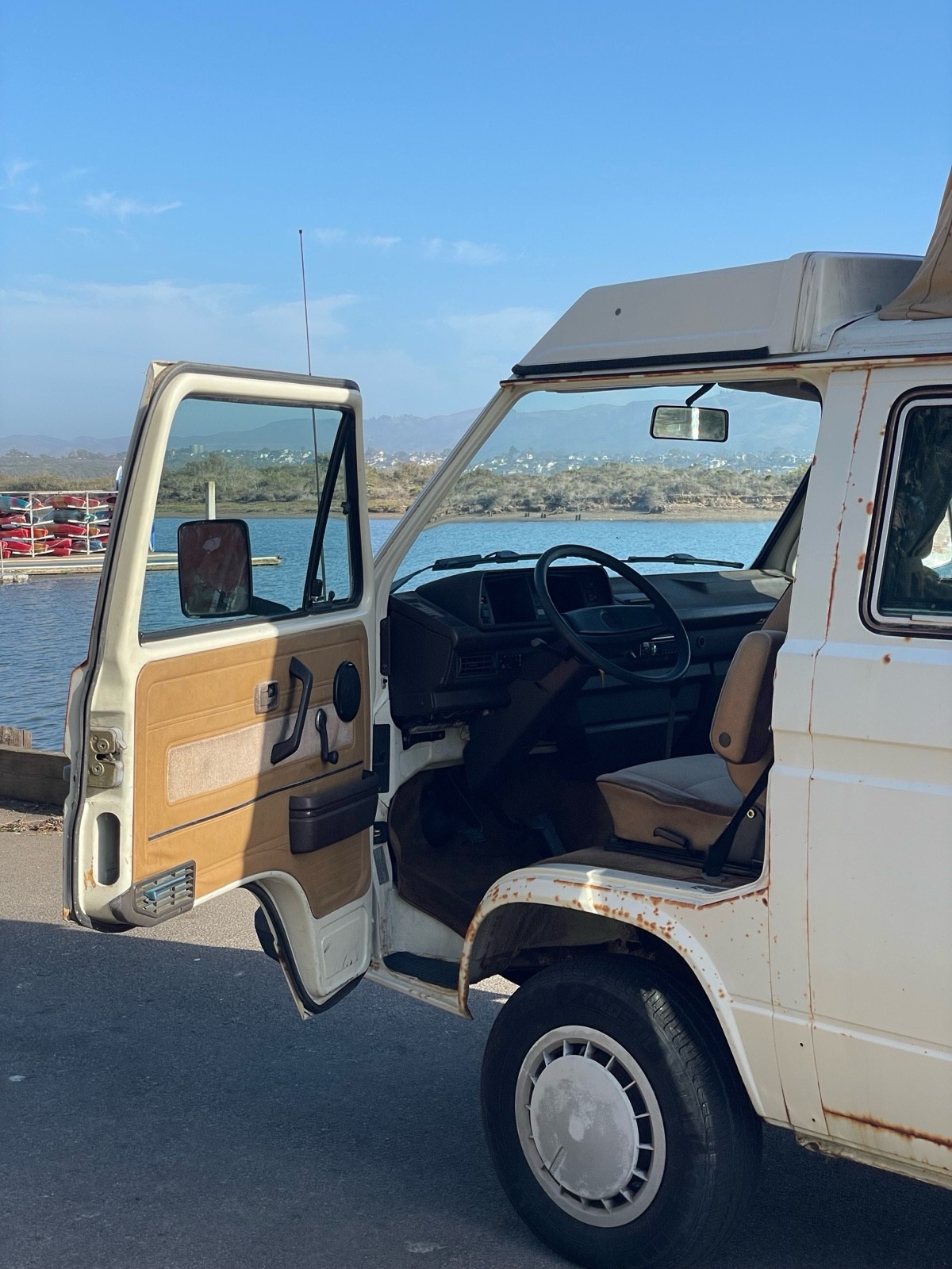 Volkswagen-Vanagon-1985-5