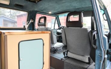 Volkswagen-Vanagon-1985-Blue-10