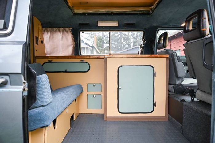 Volkswagen-Vanagon-1985-Blue-11