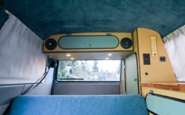 Volkswagen-Vanagon-1985-Blue-4