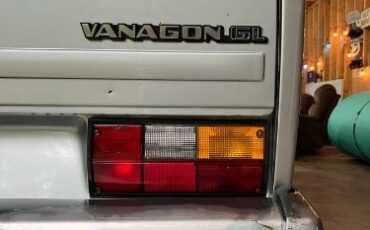 Volkswagen-Vanagon-1987-Silver-18