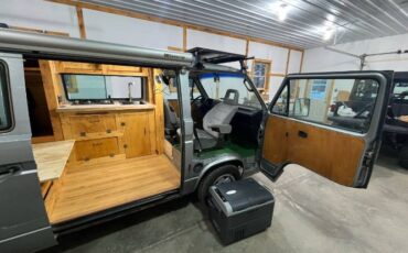 Volkswagen-Vanagon-1987-Silver-5
