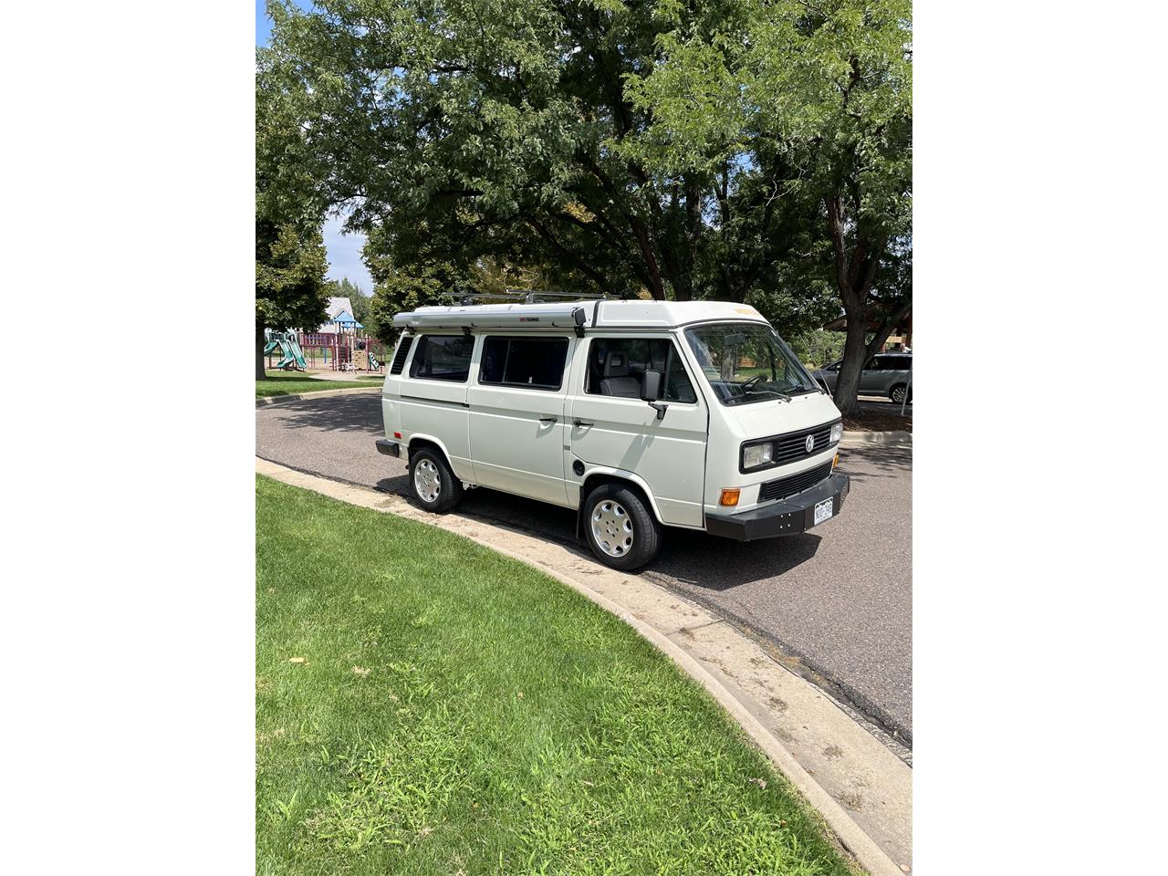 Volkswagen-Westfalia-camper-1989-White-Gray-2