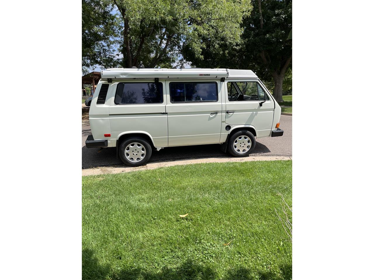 Volkswagen-Westfalia-camper-1989-White-Gray-3
