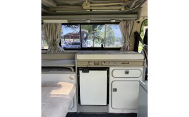 Volkswagen-Westfalia-camper-1989-White-Gray-5