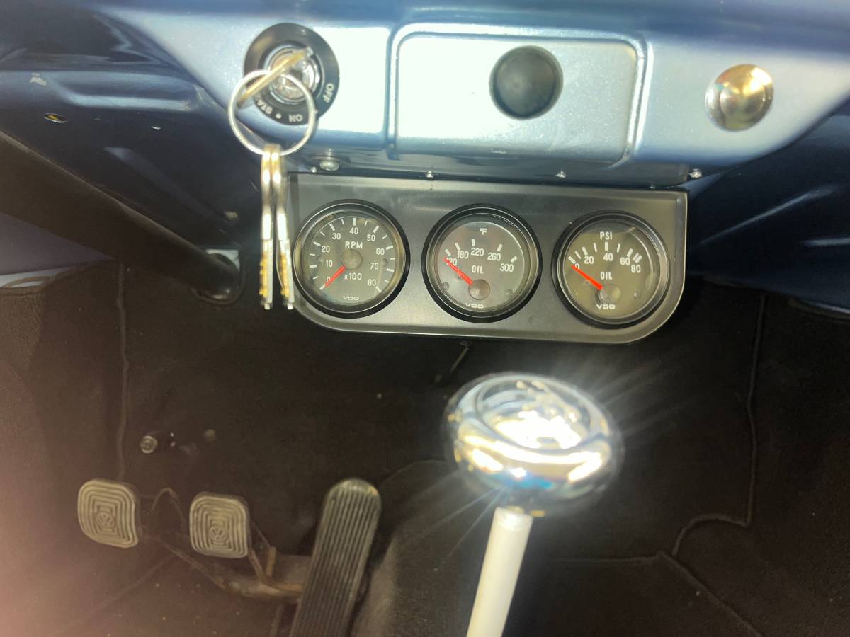 Volkswagen-beetle-1958-blue-10