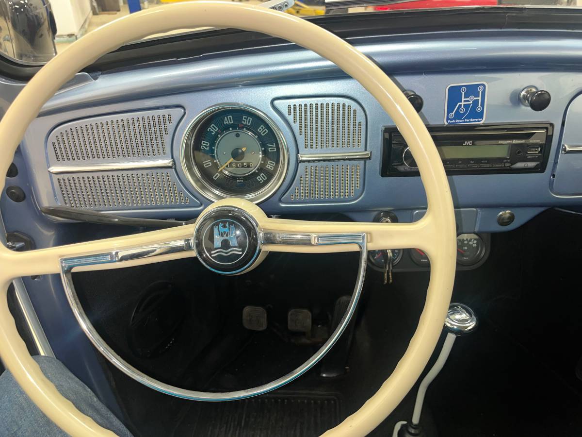 Volkswagen-beetle-1958-blue-12