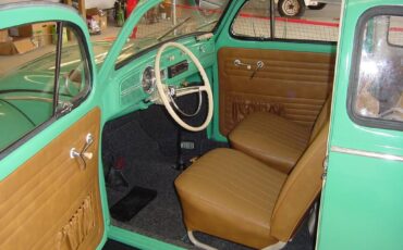 Volkswagen-beetle-1960-5