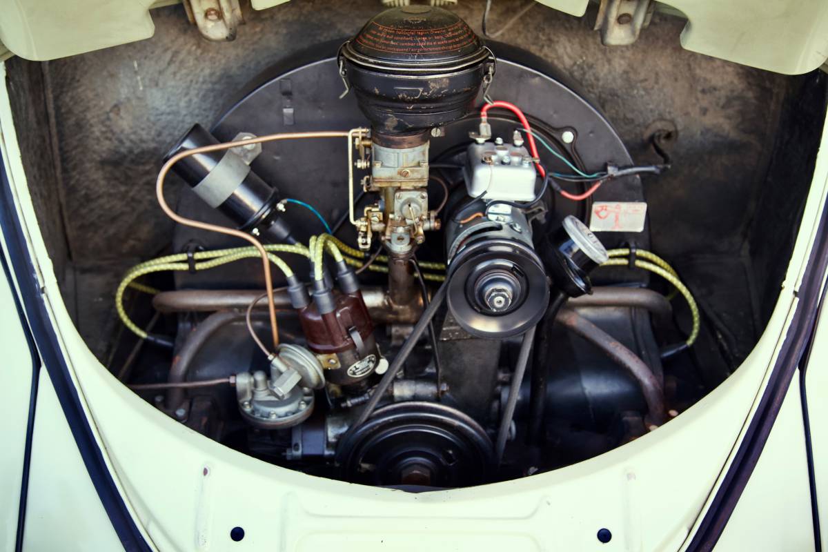 Volkswagen-beetle-1960-green-15