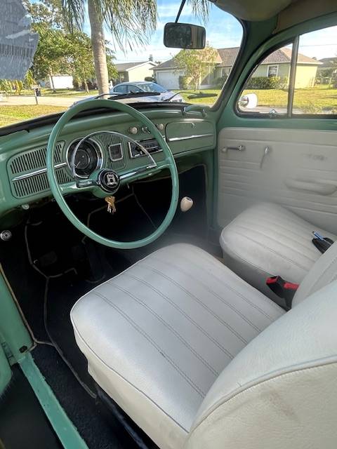 Volkswagen-beetle-1961-green-1