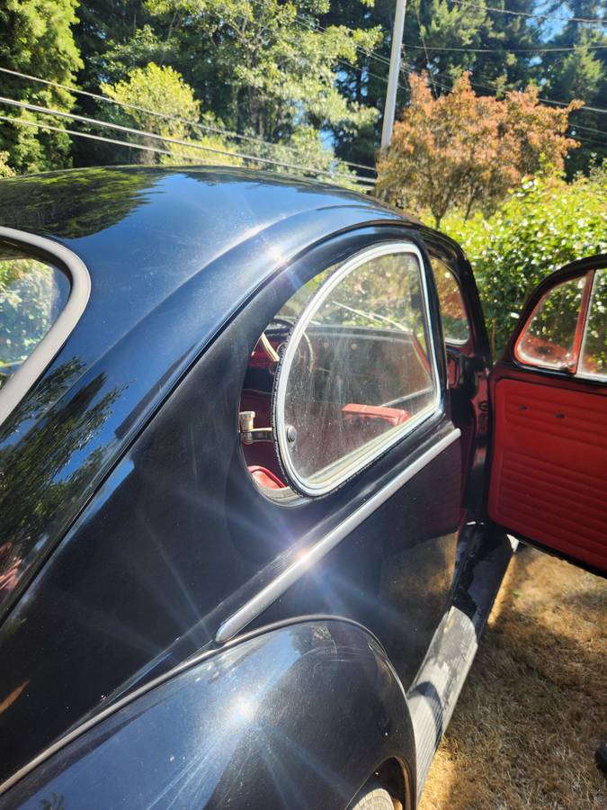 Volkswagen-beetle-1965-black-2