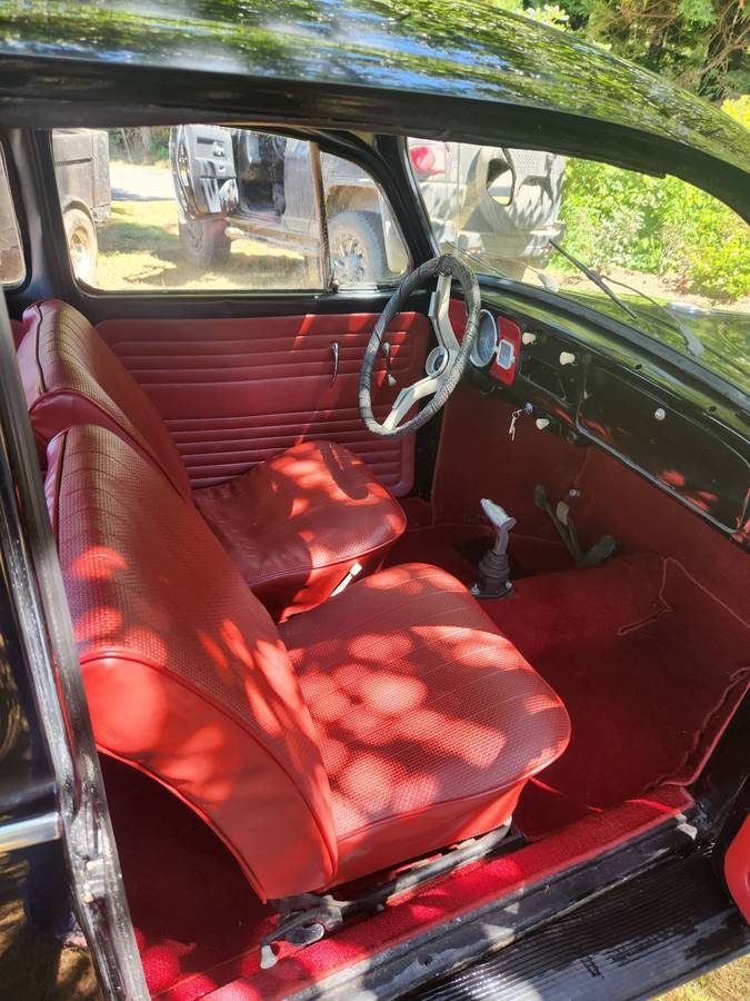 Volkswagen-beetle-1965-black-3