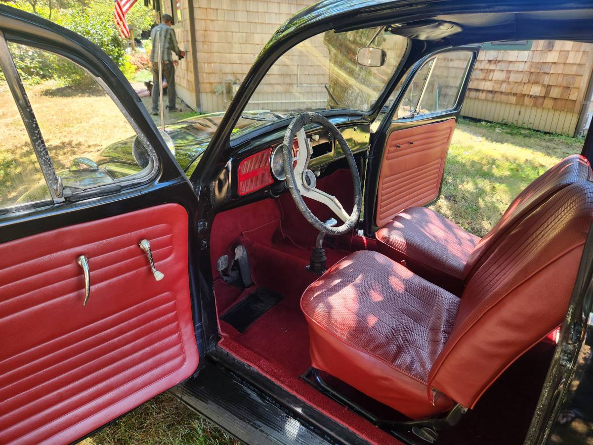 Volkswagen-beetle-1965-black-4