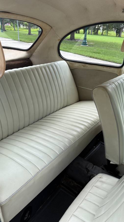 Volkswagen-beetle-1966-blue-18
