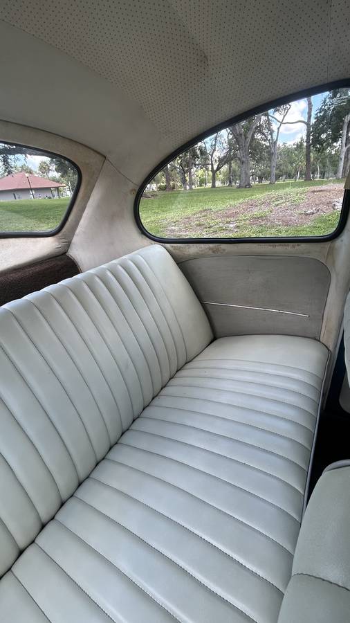 Volkswagen-beetle-1966-blue-19