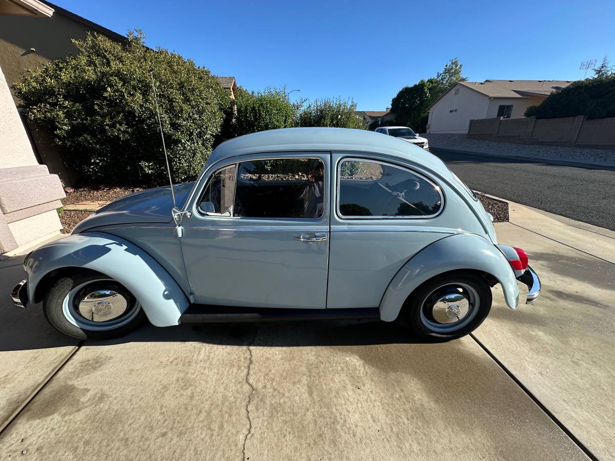 Volkswagen-beetle-1968-blue-2