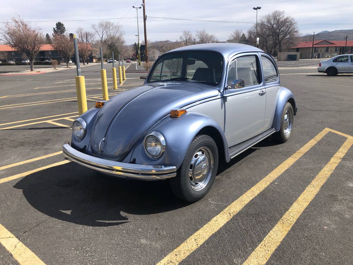 Volkswagen-beetle-1970-blue-2
