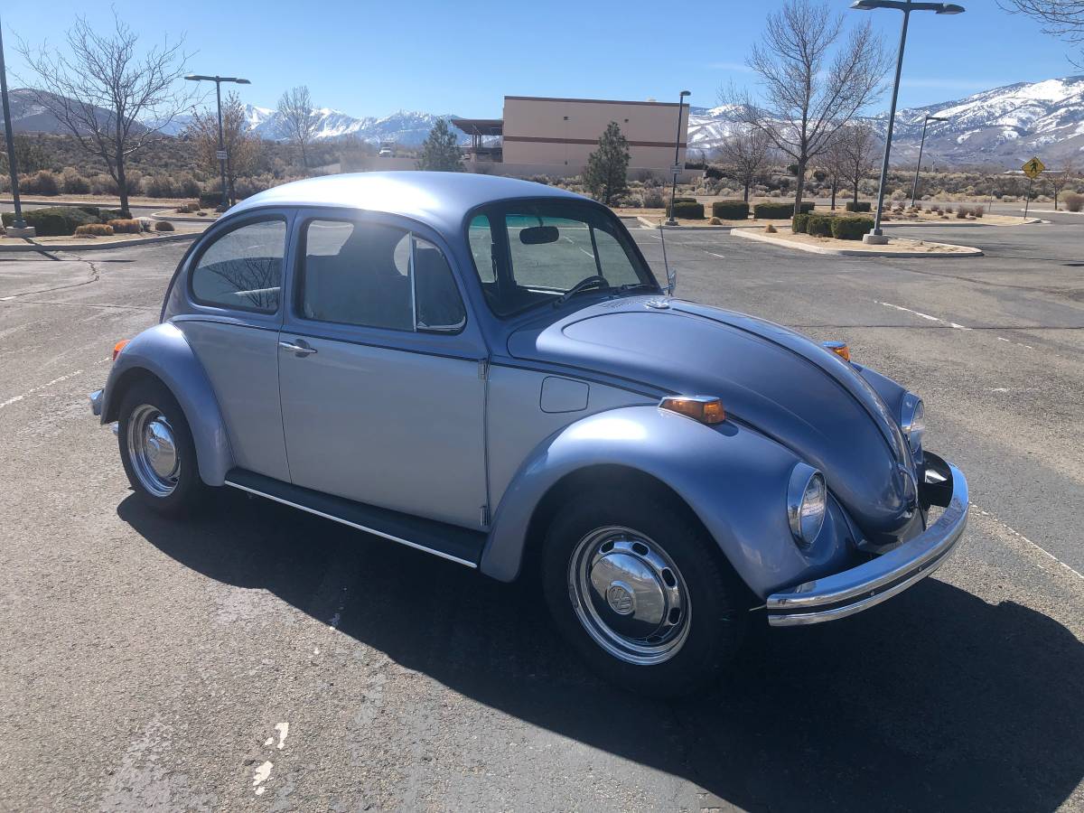 Volkswagen-beetle-1970-blue-4
