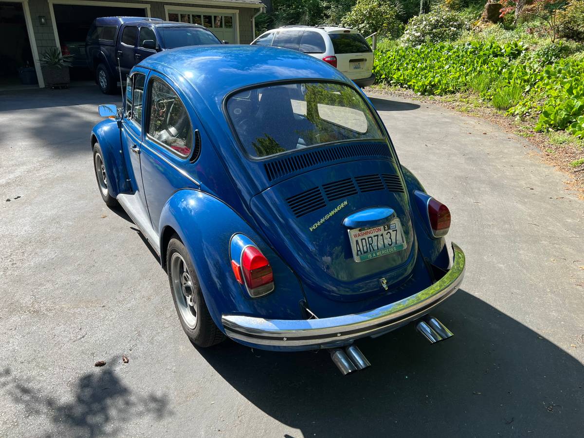 Volkswagen-beetle-1972-blue-1