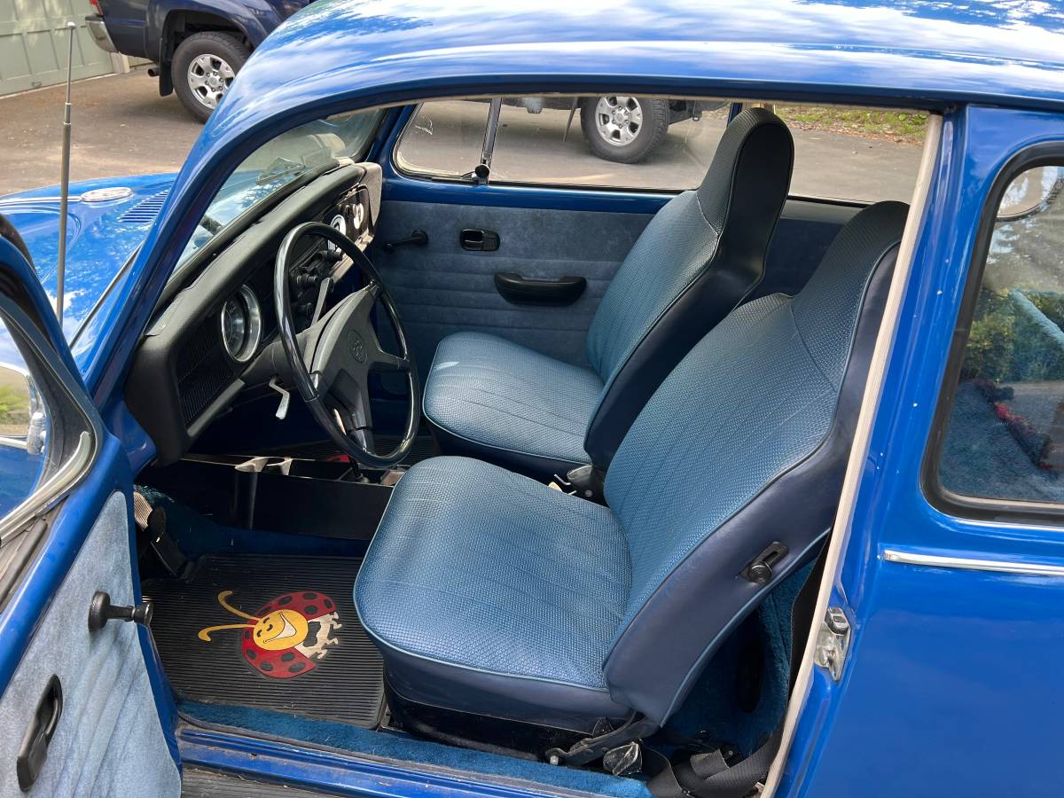 Volkswagen-beetle-1972-blue-3