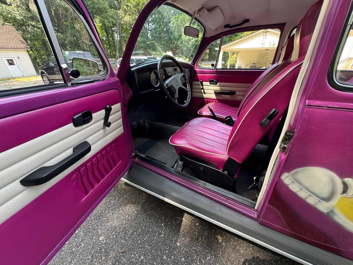 Volkswagen-beetle-1975-11