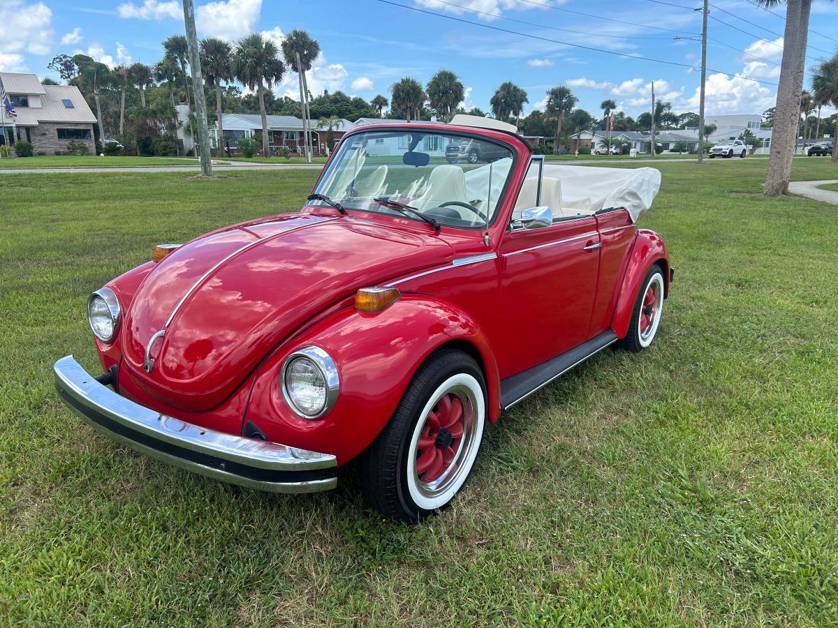 Volkswagen-beetle-cabrio.-1974-red-1